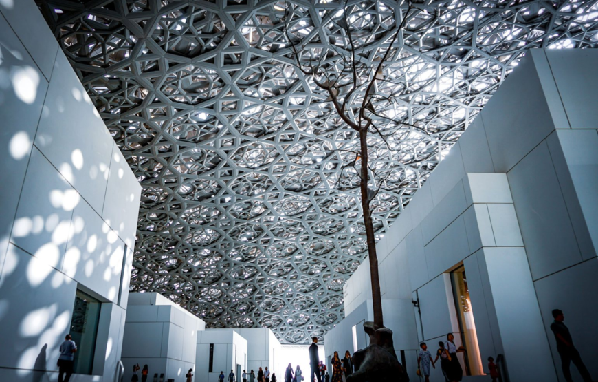 LOURVE MUSEUM
