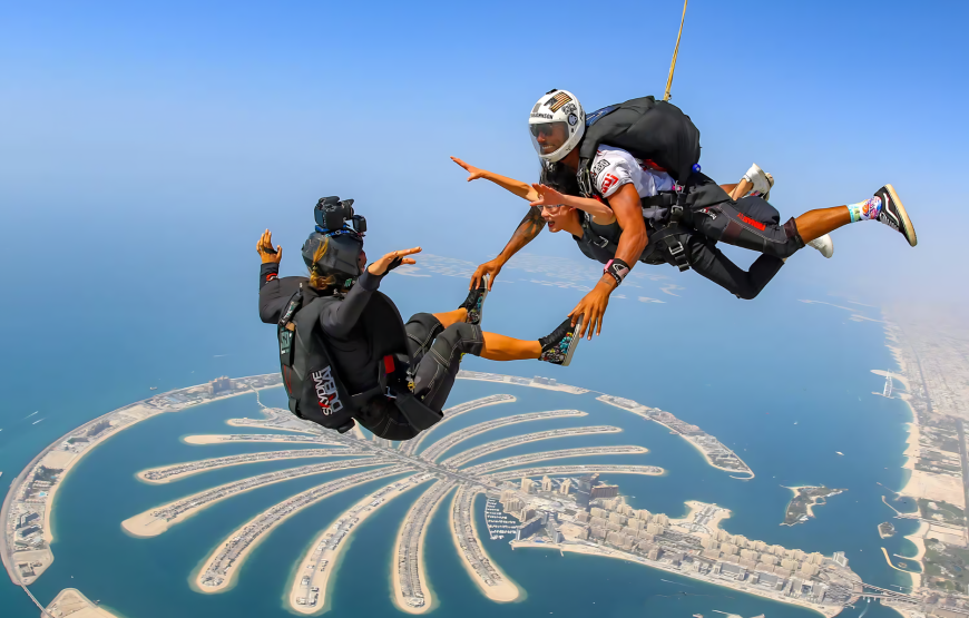 SKY DIVE AT PALM