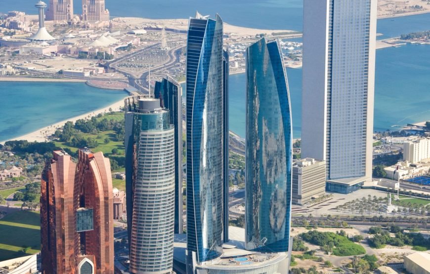 Abu Dhabi Helicopter Tour / 17 mins